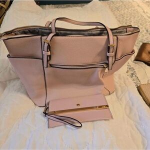 Source Unknown Pink Shoulder Bag with Clutch